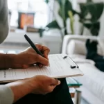 Diferența tehnică dintre jocul Demo și Rotirile Gratuite